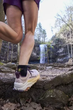 Hiking Shoes & Boots|Walking Shoes-Altra Womens Olympus 6 Hike Low GTX Shoes - Black