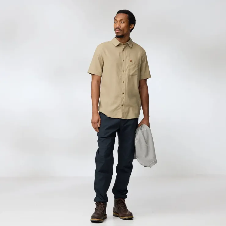Shirts-Fjallraven Mens Ovik Travel SS Shirt - Chalk White