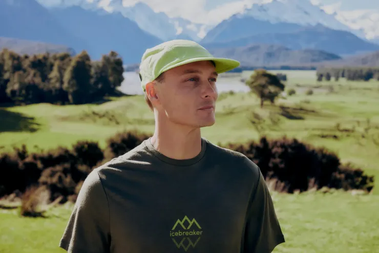 T-Shirts & Baselayers-Icebreaker Mens Merino 150 Tech Lite III SS Tee - Logo Reflective - Loden