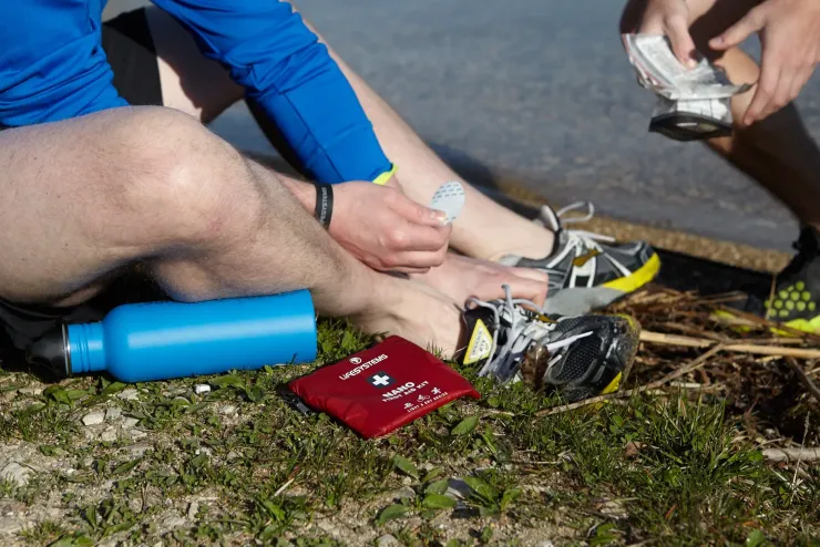 First Aid-Lifesystems Light and Dry Nano First Aid Kit