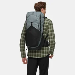Day Packs-Mammut Ducan 26 Rucksack - Strata-Black