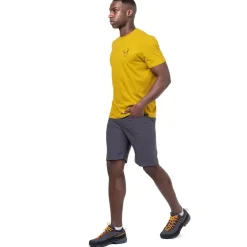 Shorts-Mountain Equipment Mens Approach Short - Desert Palm